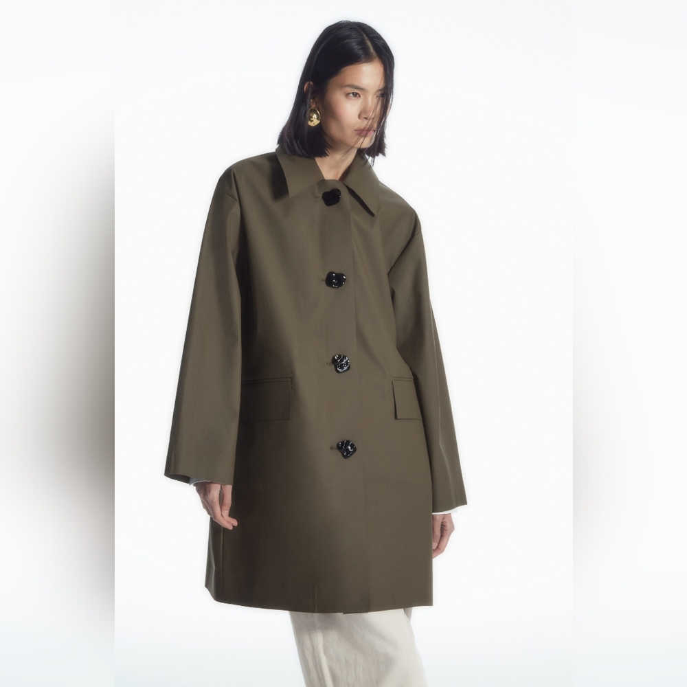 Cos BUTTON-DETAIL WATER-RESISTANT MAC Olive Green S Small Rain Jacket